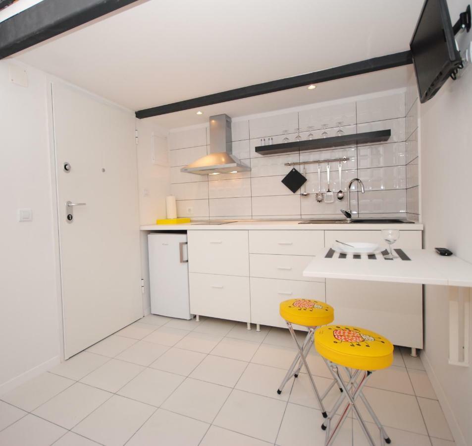 Studio Porta Split Buitenkant foto